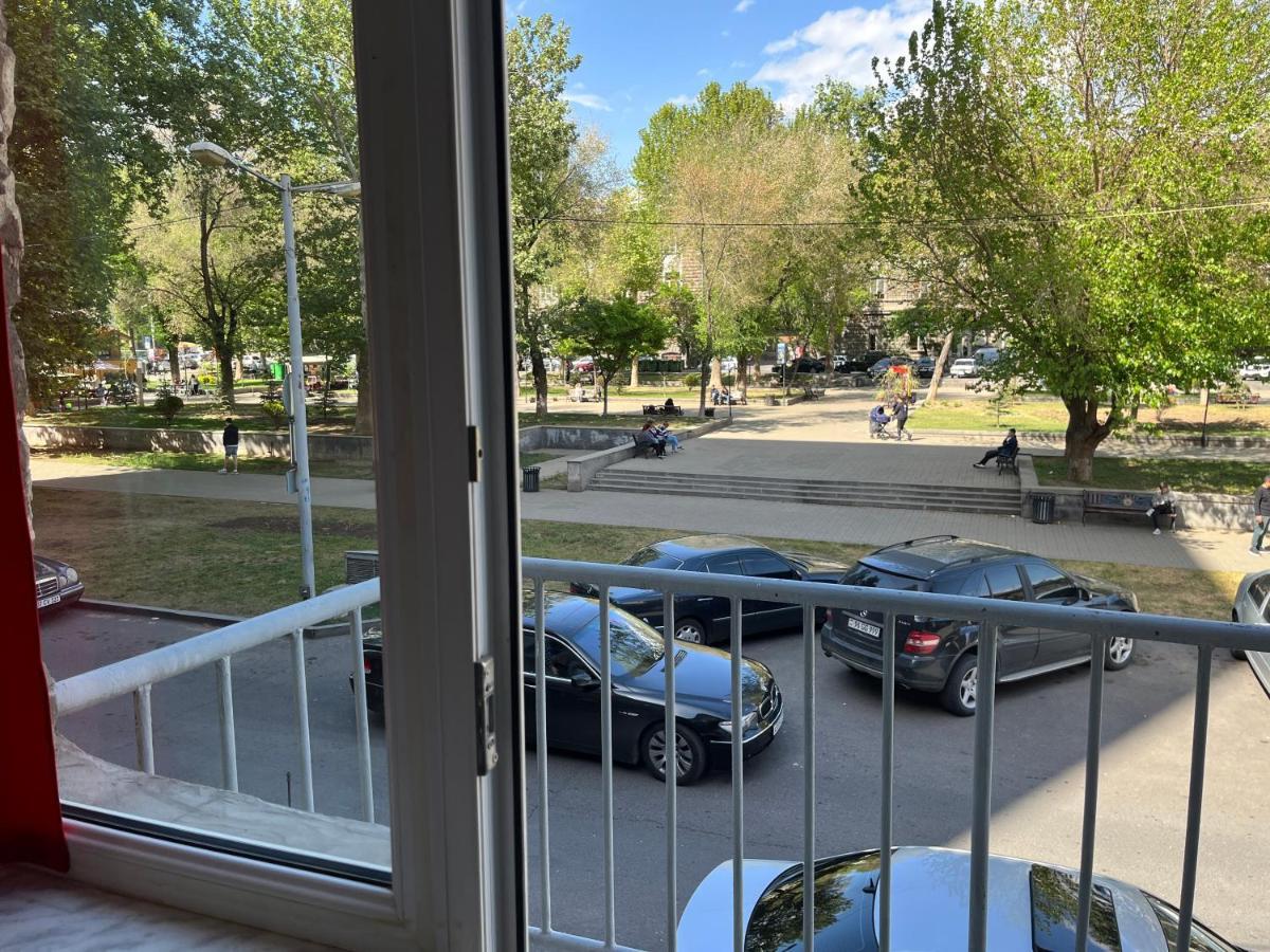 Family Appartments On Buzand Street Yerevan Luaran gambar
