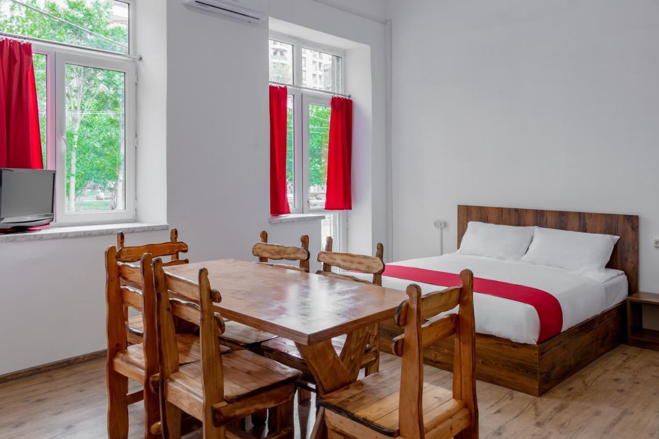 Family Appartments On Buzand Street Yerevan Luaran gambar